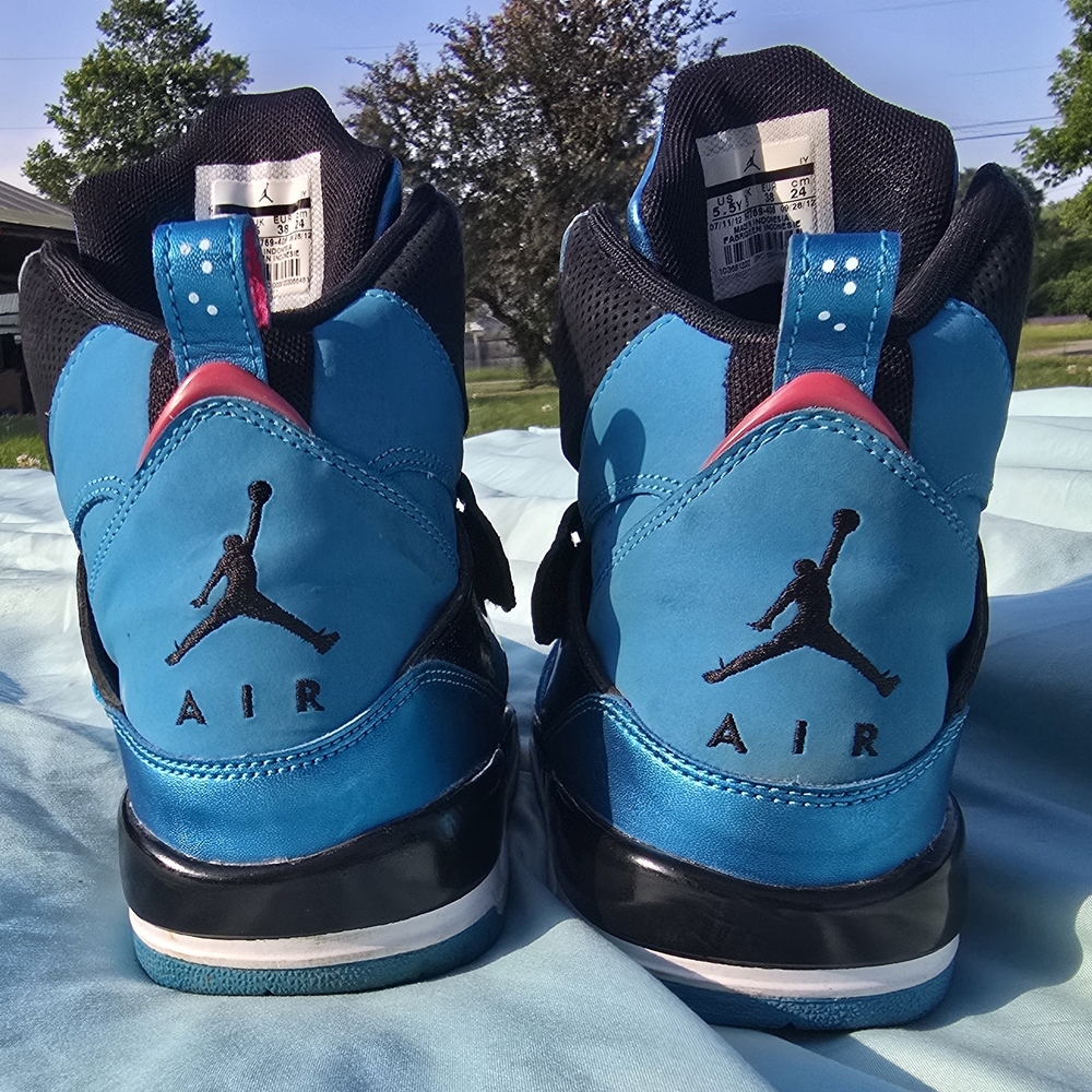 Air Jordan Royal-Blue Dream Kid's Basketball Sneakers, Size 5.5 - Picture 6 of 6